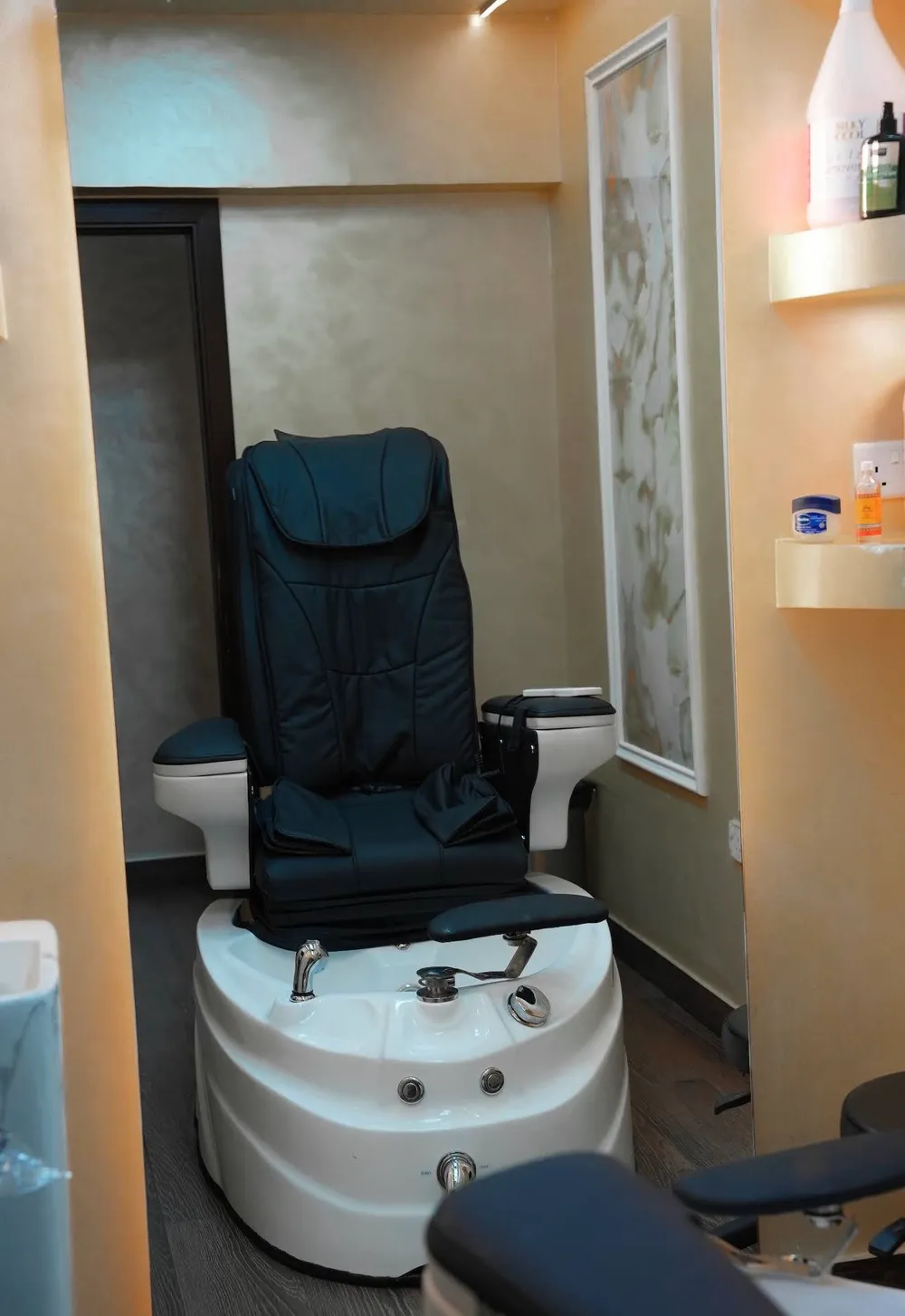 Kanaan New Shahamah interior 2
